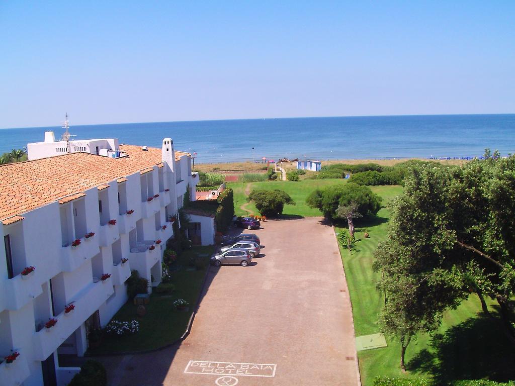Hotel Della Baia Baia Domizia Exterior photo